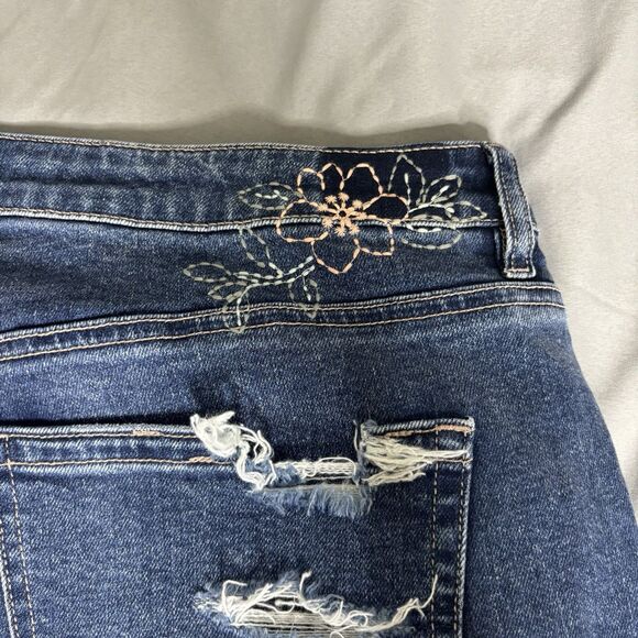 American Eagle Outfitters Mom Blue Jeans Womens 16 Distressed Embroidered - Picture 9 of 15